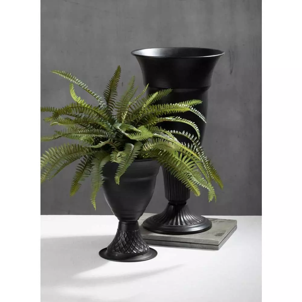 SULLIVANS Metal Black Urns (Set of 2) 5 SULLIVANS Metal Black Urns (Set of 2) - Image 3
